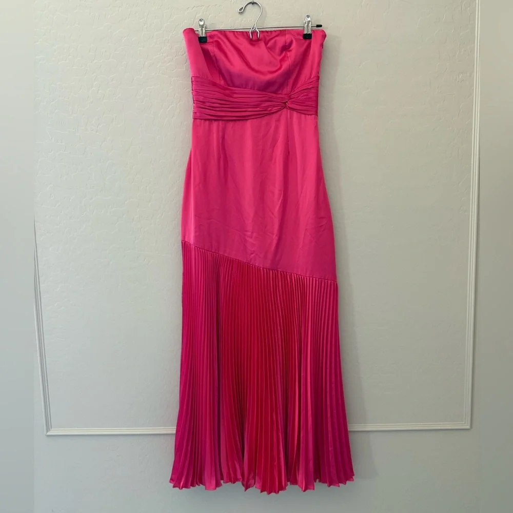 AMUR Strapless Pink Dress - Picture 4 of 10